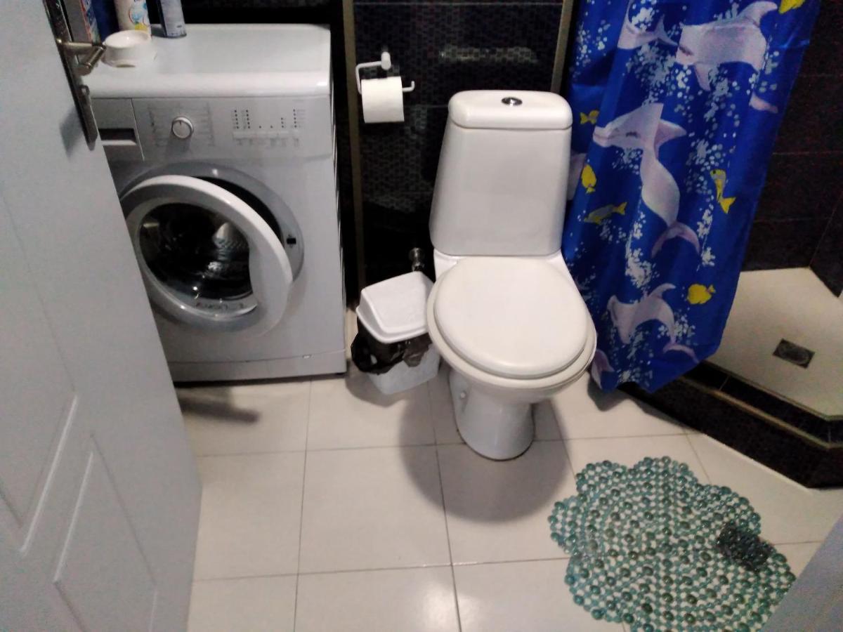 ホステル レトロ バトゥーミ エクステリア 写真